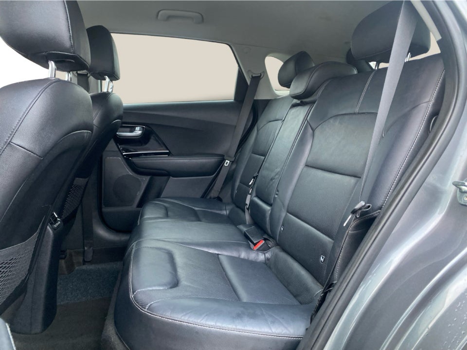 Kia Niro 1,6 PHEV Advance DCT 5d