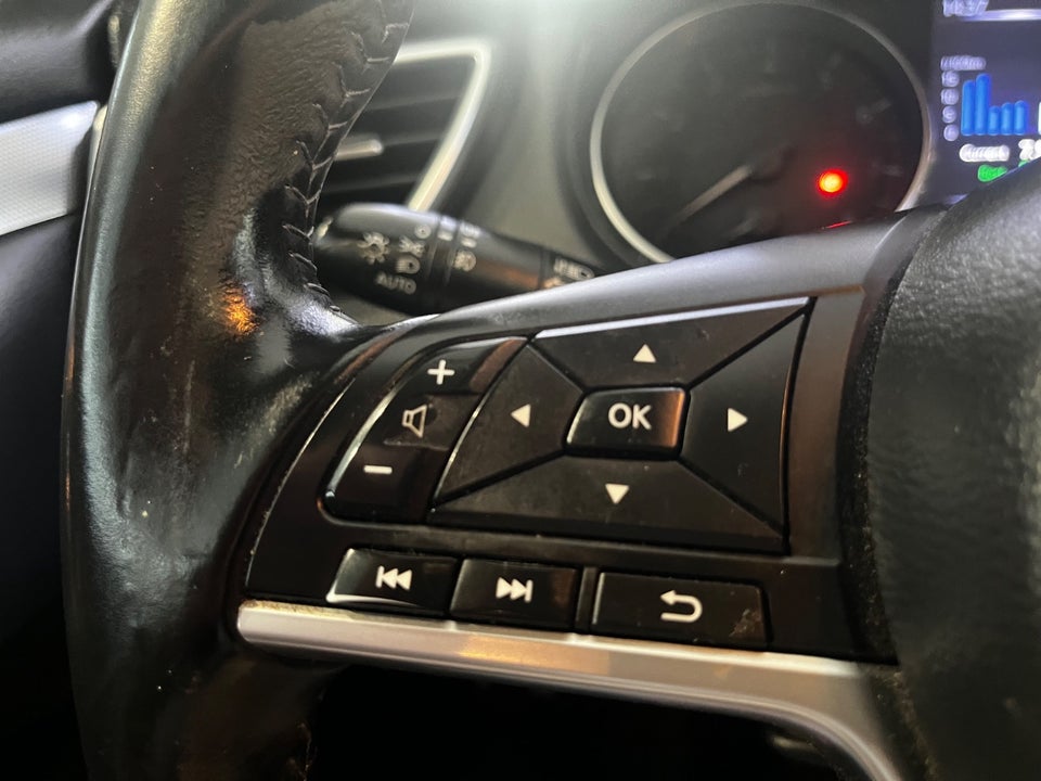 Nissan Qashqai 1,2 Dig-T 115 N-Connecta 5d