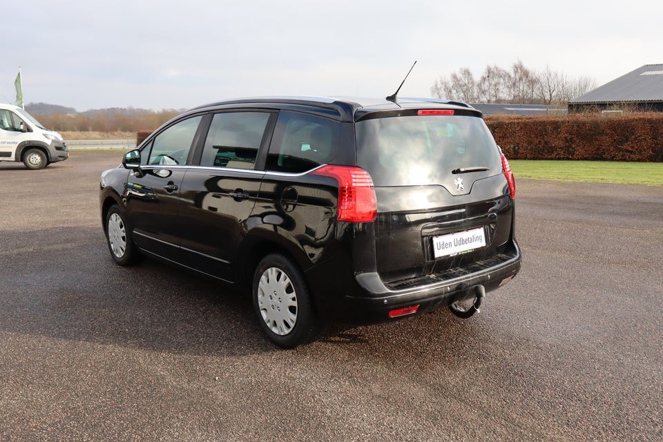 Peugeot 5008 1,6 HDi 114 Style 7prs 5d