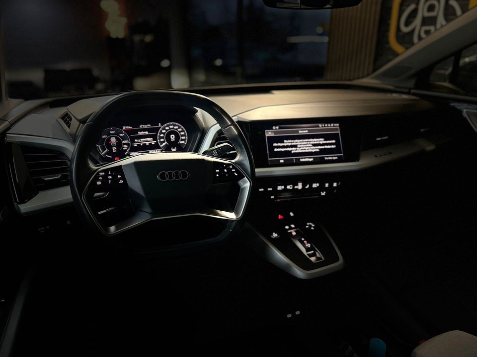 Audi Q4 e-tron 35 Advanced 5d