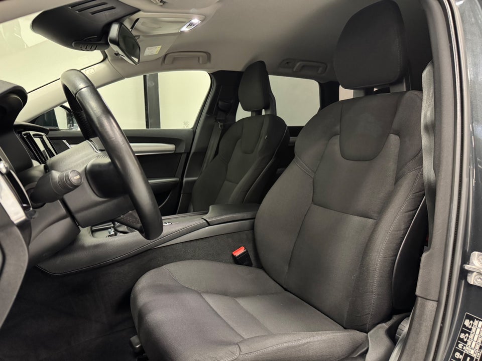 Volvo V90 2,0 D4 190 Momentum aut. 5d