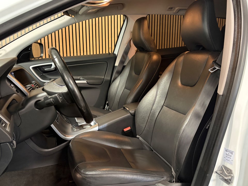 Volvo XC60 2,0 D4 190 Summum aut. 5d