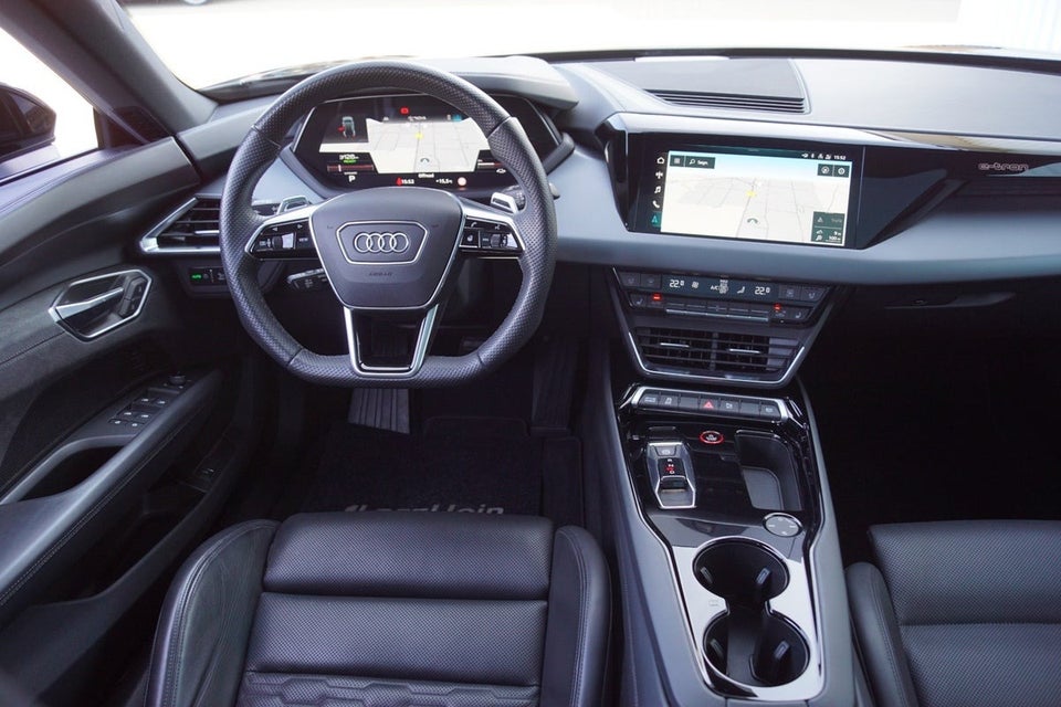 Audi e-tron GT quattro 4d