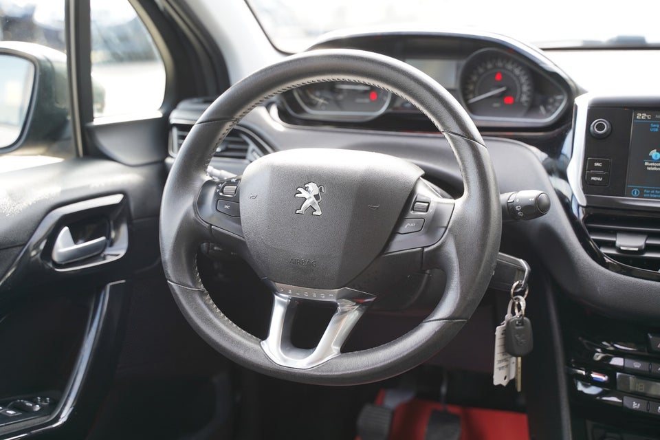 Peugeot 208 1,2 PureTech 82 Envy 5d