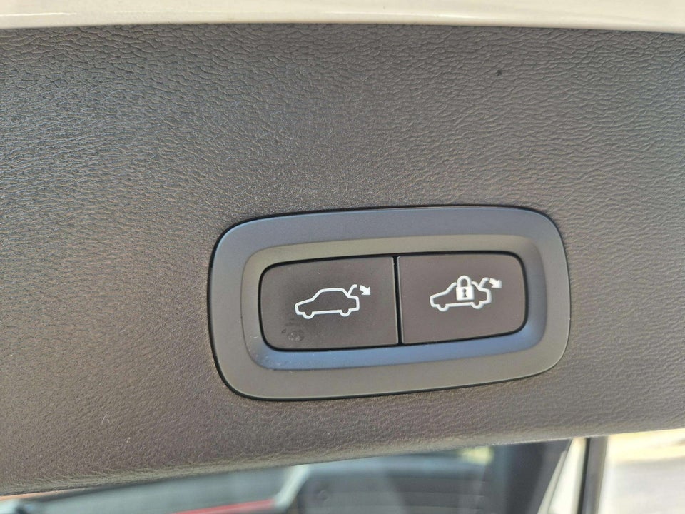 Volvo XC40 P6 ReCharge Ultimate 5d
