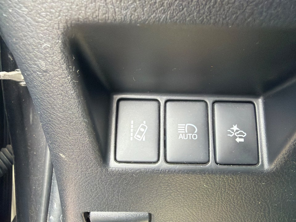 Toyota Yaris 1,5 VVT-i T2 Premium 5d