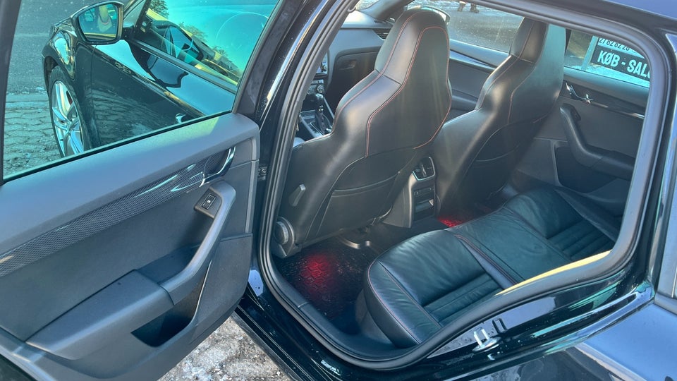 Skoda Octavia 2,0 TDi 184 RS Combi 5d