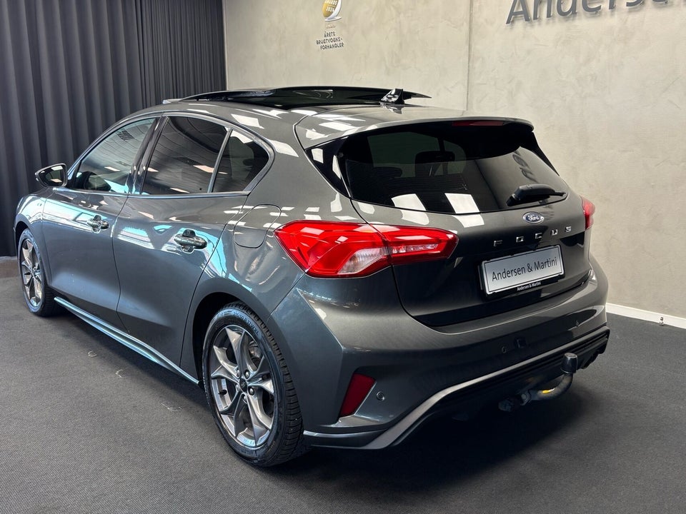 Ford Focus 1,0 EcoBoost mHEV ST-Line 5d