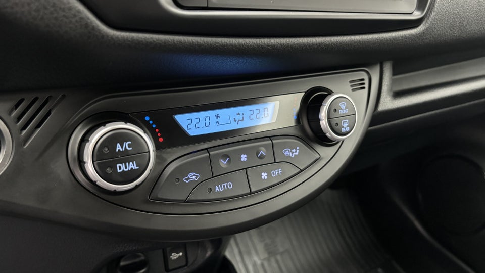 Toyota Yaris 1,5 VVT-iE T2 Limited 5d