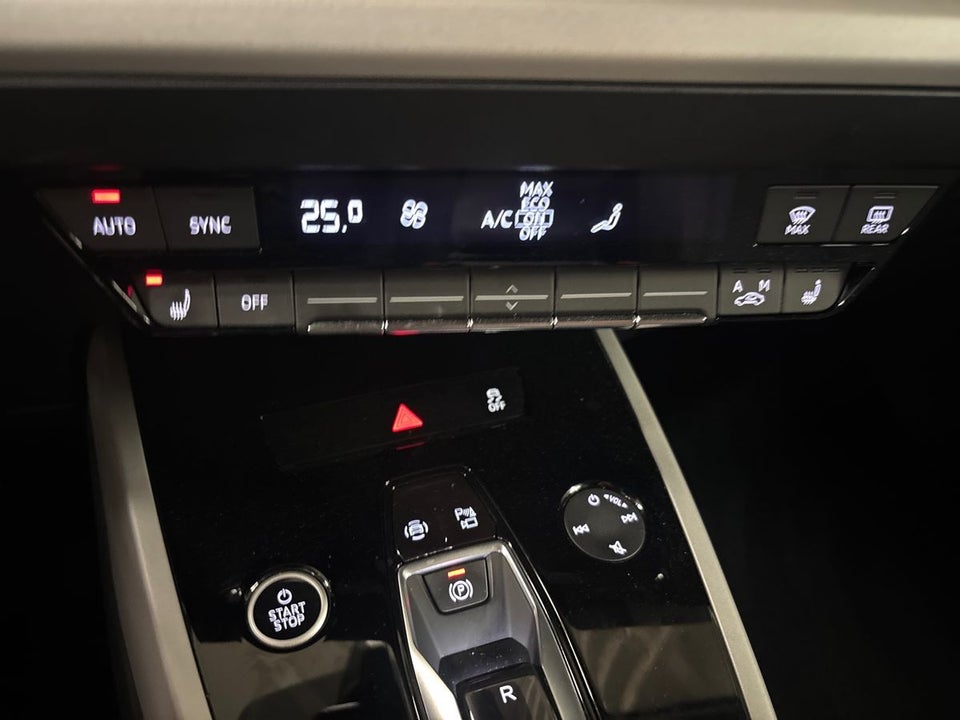 Audi Q4 e-tron 40 Attitude 5d