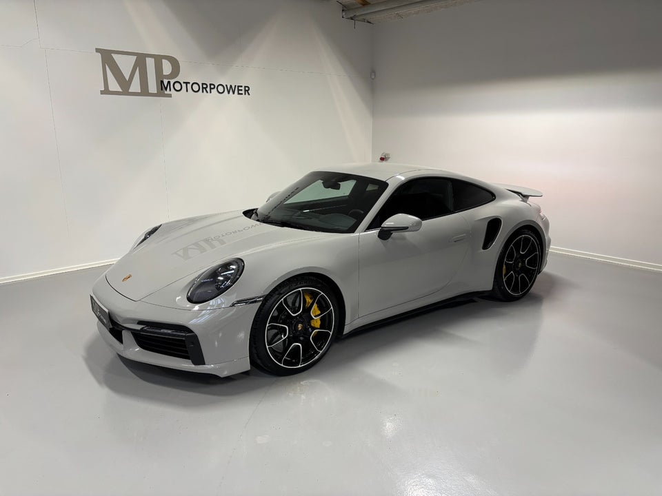 Porsche 911 Turbo S 3,8 Coupé PDK 2d