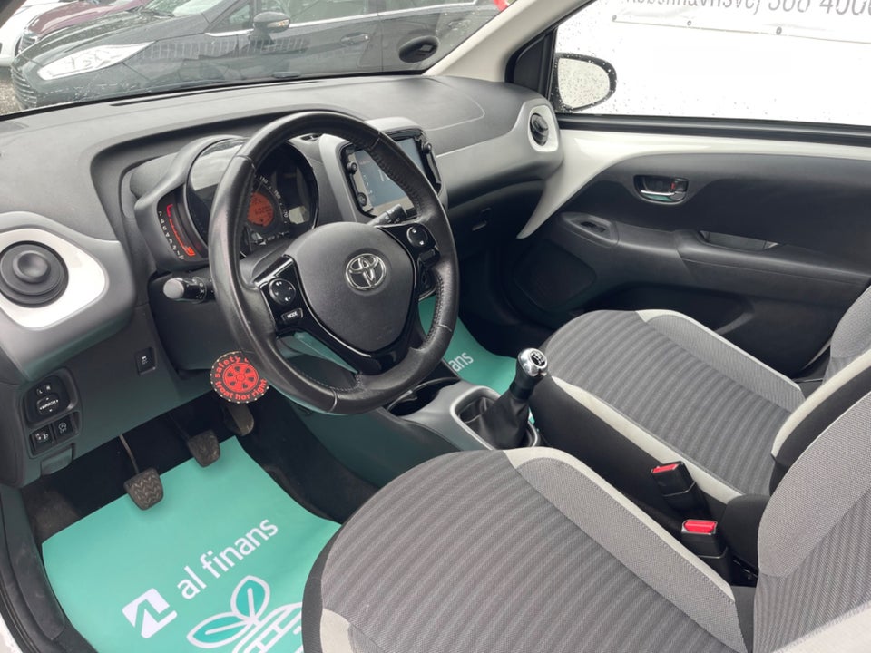 Toyota Aygo 1,0 VVT-i x-cellence 5d