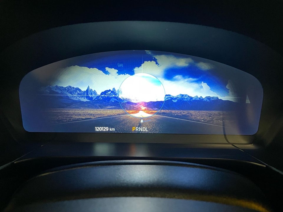 Ford Kuga 2,5 PHEV Vignale CVT 5d