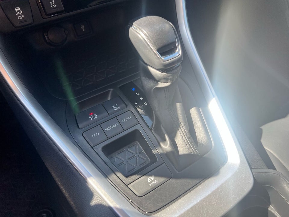 Toyota RAV4 2,5 Hybrid H3 Comfort MDS 5d