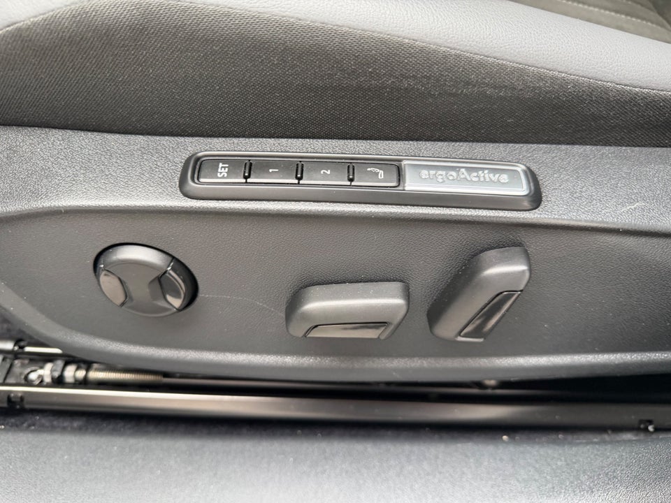 VW ID.4 77 Pro 5d