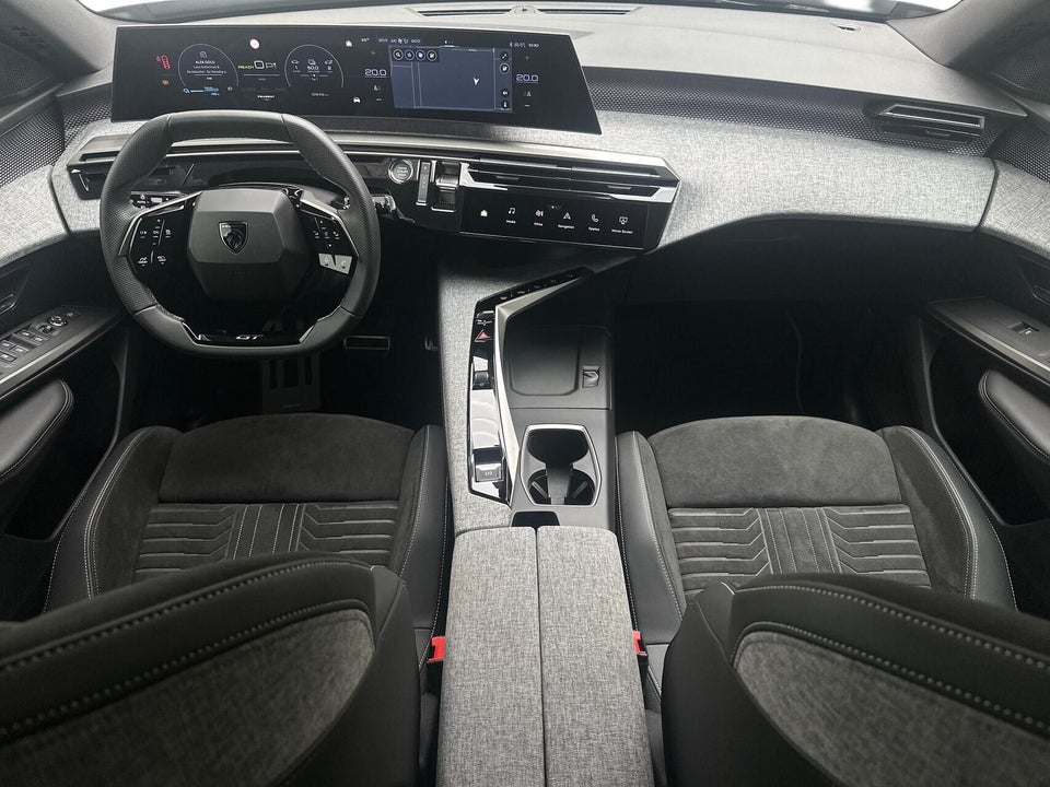 Peugeot e-5008 77 GT Pack AWD 7prs 5d
