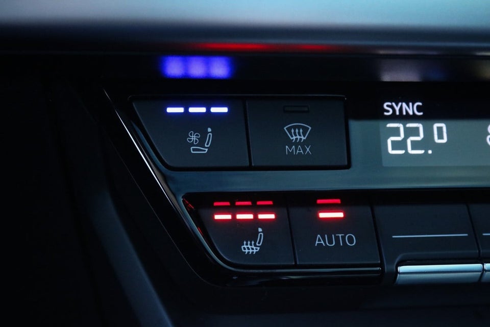 Audi RS e-tron GT quattro 4d