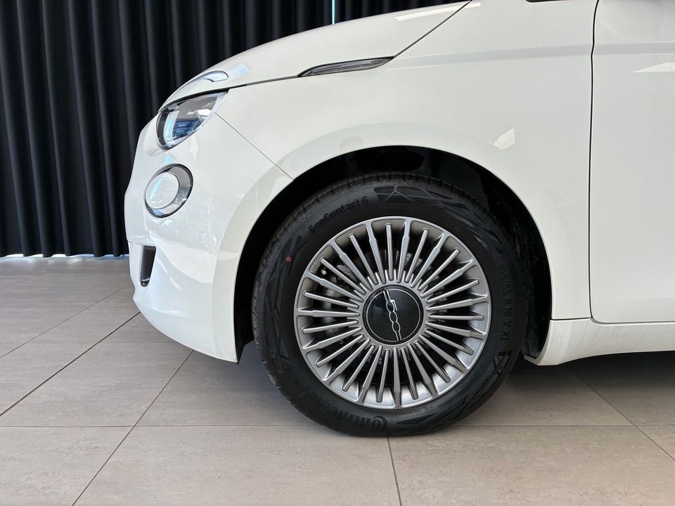 Fiat 500e 42 Icon 3d