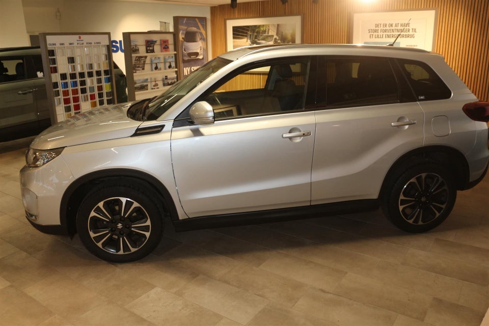 Suzuki Vitara 1,0 Boosterjet Adventure Hit 5d