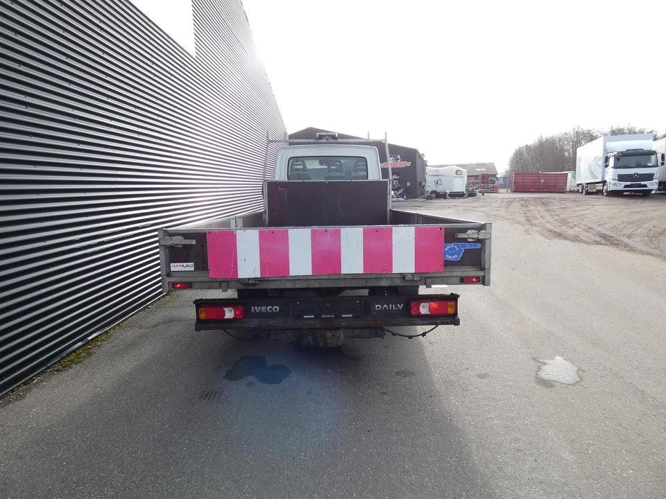 Iveco Daily 2,3 35S14 4100mm Lad 2d