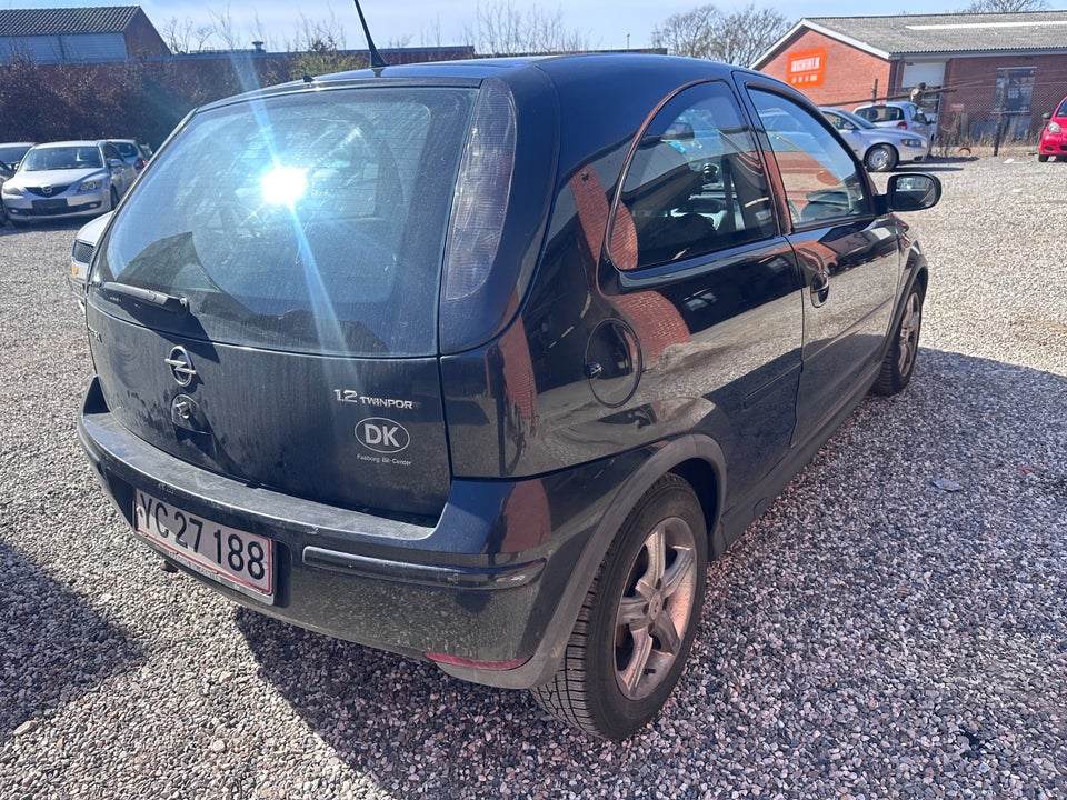 Opel Corsa 1,2 16V Comfort 3d