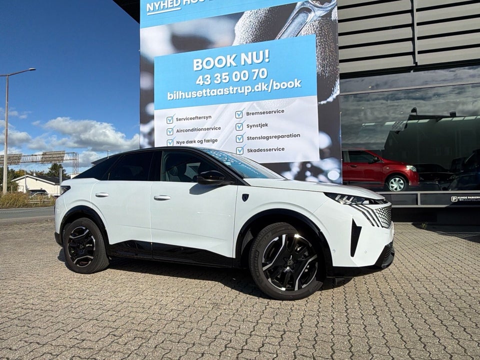 Peugeot e-3008 77 GT Pack 5d