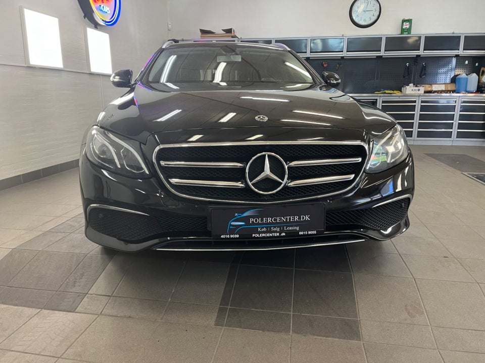 Mercedes E300 de 2,0 Avantgarde stc. aut. 5d