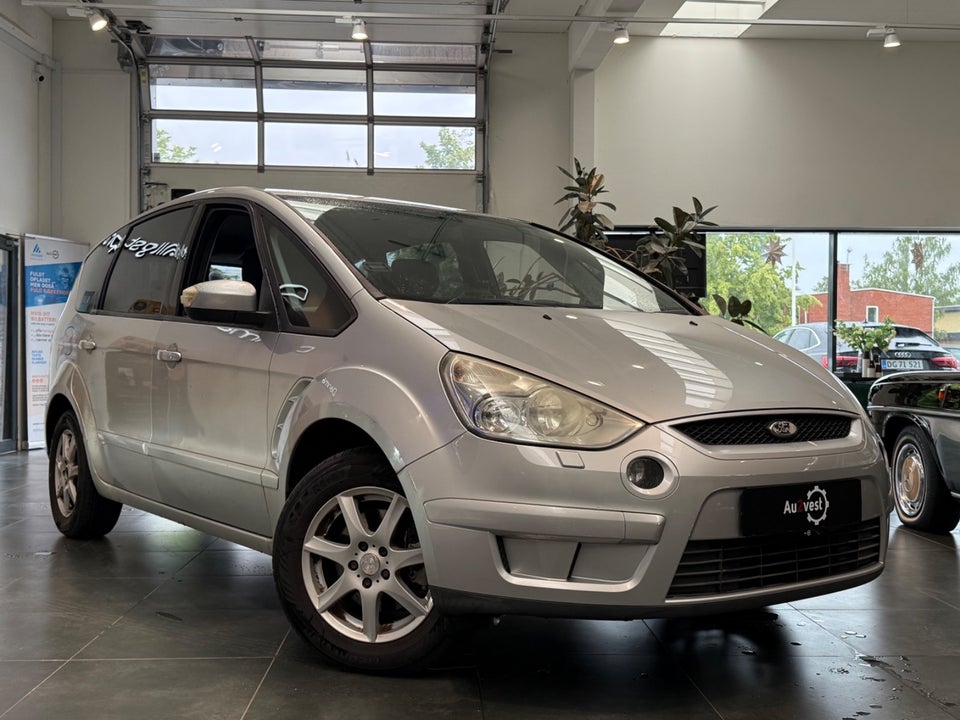 Ford S-MAX 2,0 Titanium 5d