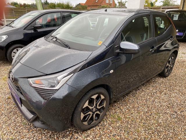 Toyota Aygo 1,0 VVT-i x-plore 5d