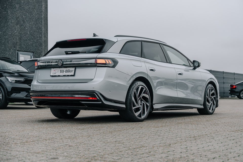 VW ID.7 77 Pro Tourer 5d