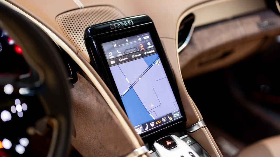 Ferrari Roma 3,9 Spider DCT 2d