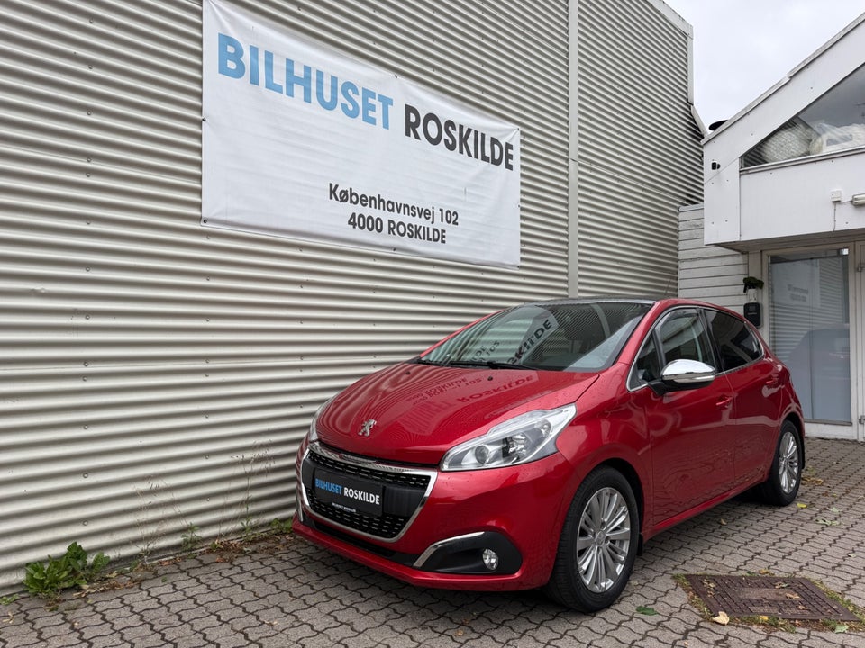 Peugeot 208 1,2 PureTech 82 Allure Sky 5d