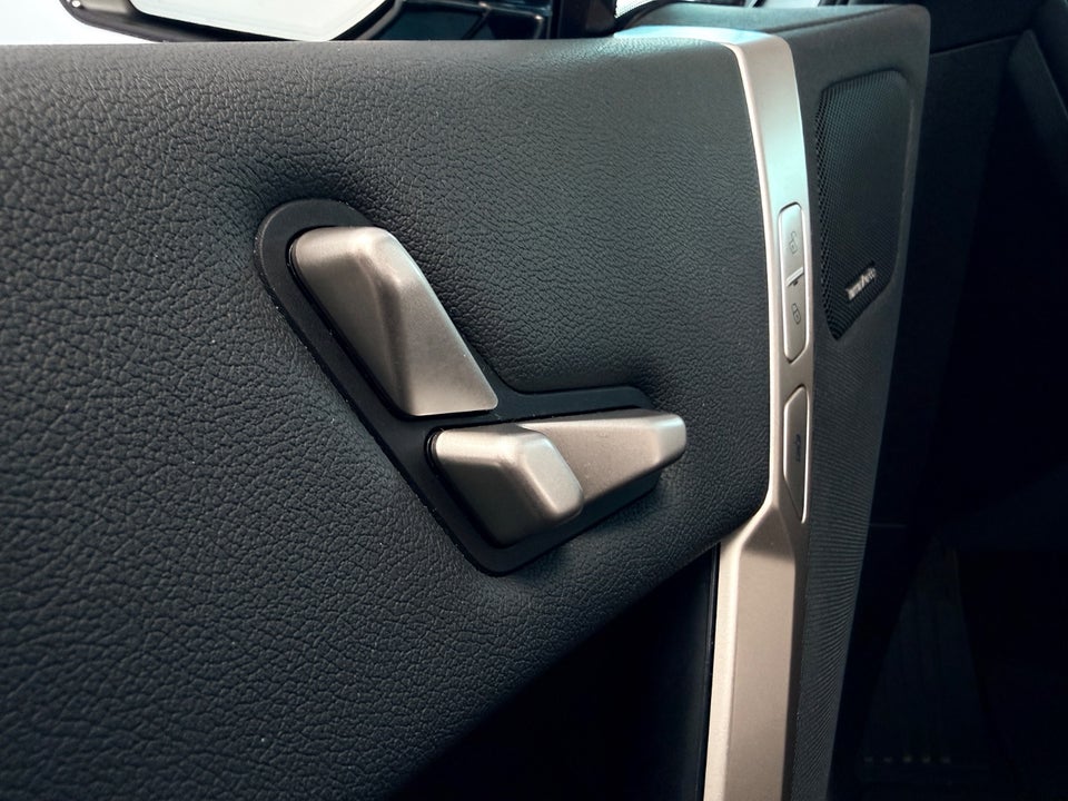 BMW iX xDrive40 Fully Charged Sport 5d