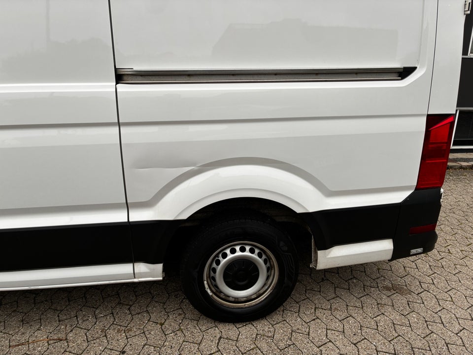 VW Crafter 35 2,0 TDi 177 Kassevogn L3H2 aut.