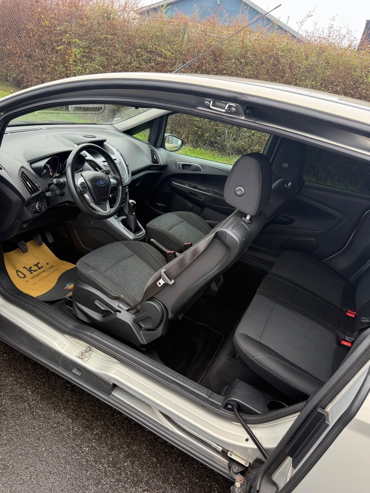 Ford B-MAX 1,0 SCTi 100 Titanium 5d