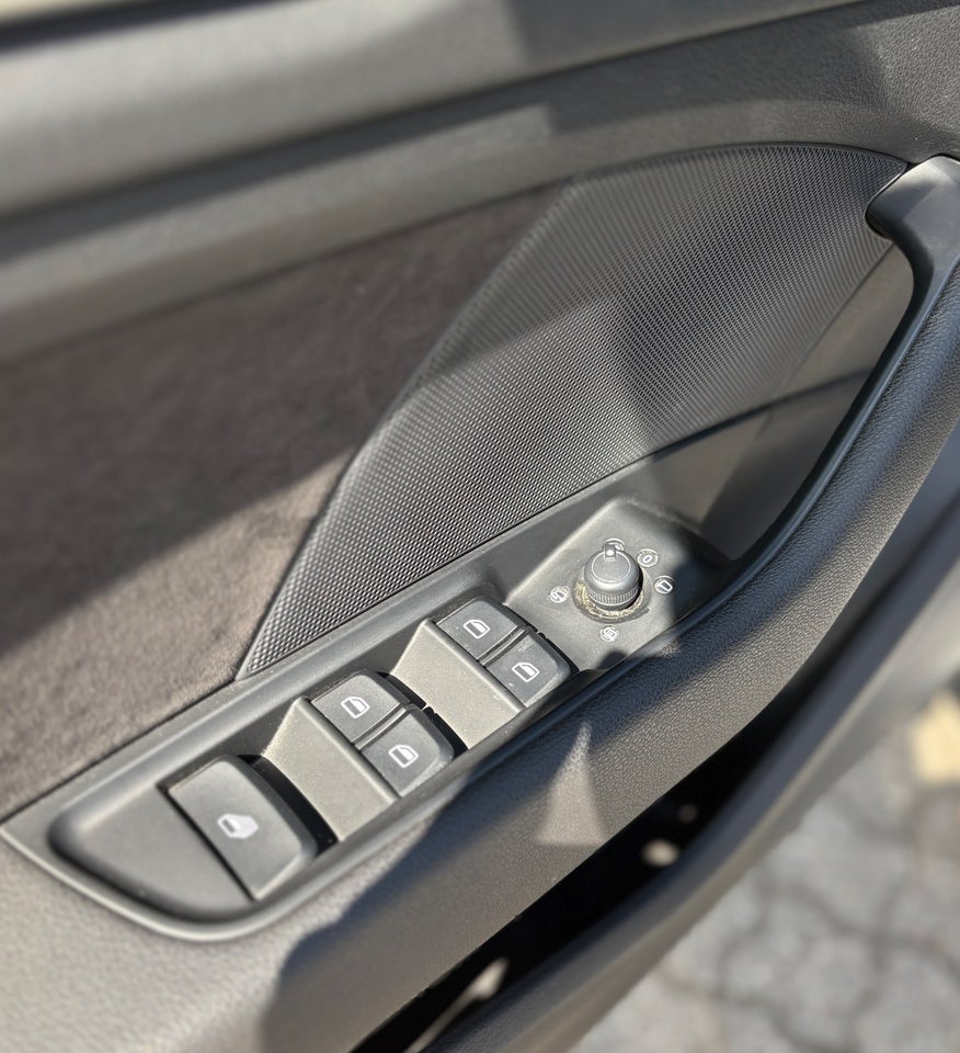 Audi A3 2,0 TDi 150 Ambiente Cabriolet S-tr. 2d