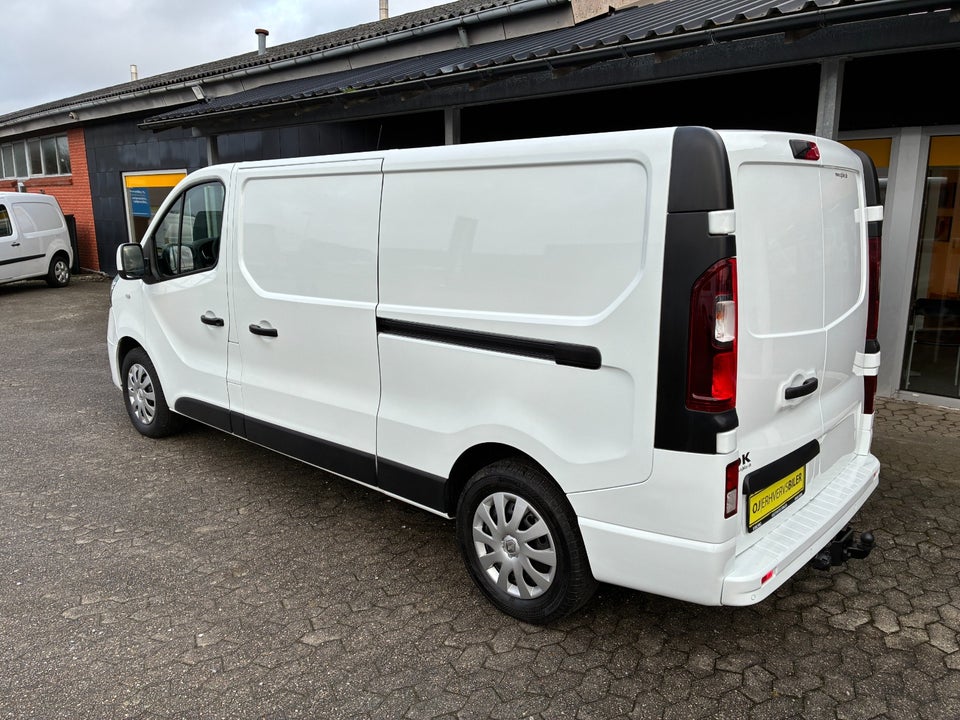 Renault Trafic T29 2,0 dCi 120 L2H1