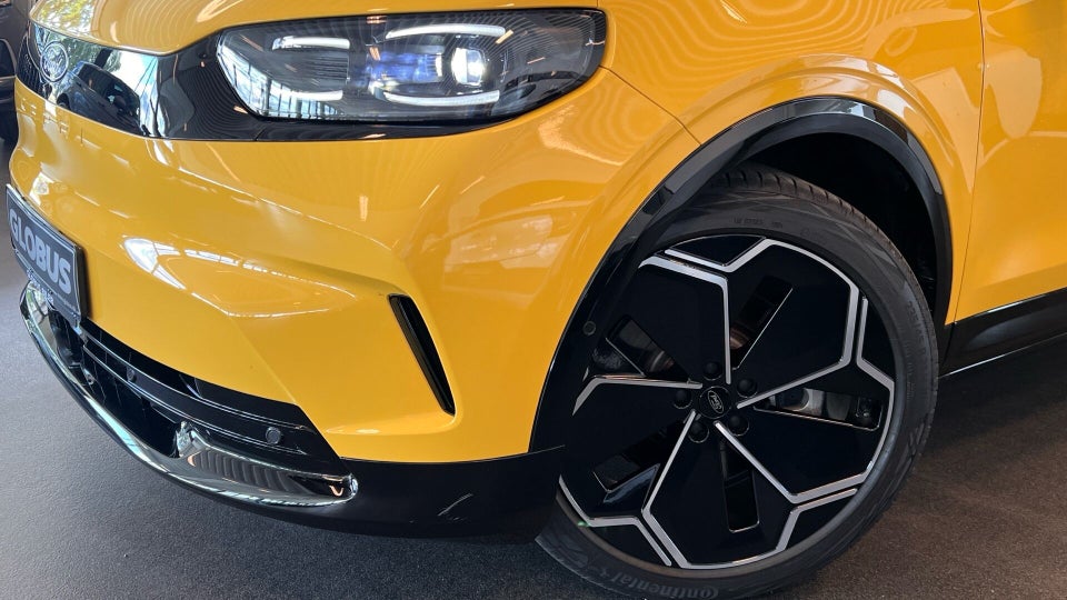 Ford Capri 77 Select Extended Range 5d