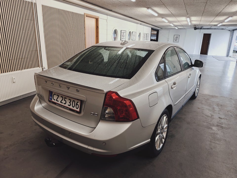 Volvo S40 1,6 D2 115 4d