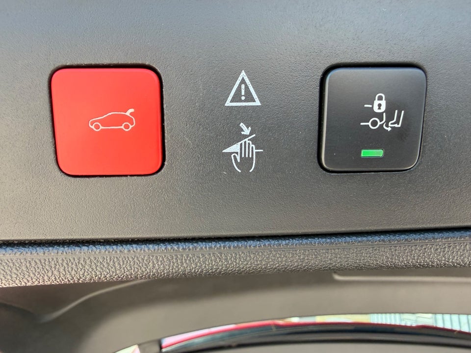 Opel Grandland X 1,6 Hybrid4 Ultimate aut. 5d