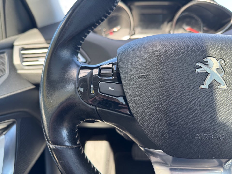 Peugeot 308 1,6 BlueHDi 120 Allure Sky SW EAT6 5d