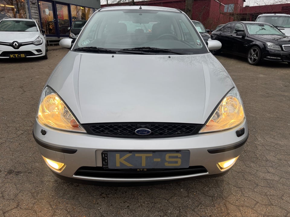 Ford Focus 1,6 Ambiente 3d