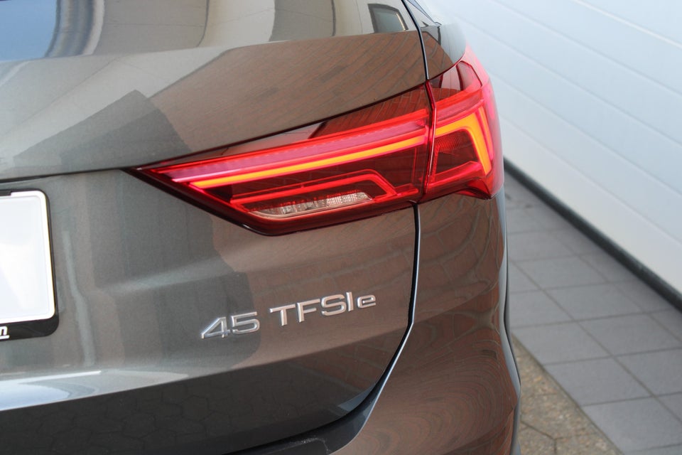 Audi Q3 45 TFSi e S-line plus S-tr. 5d