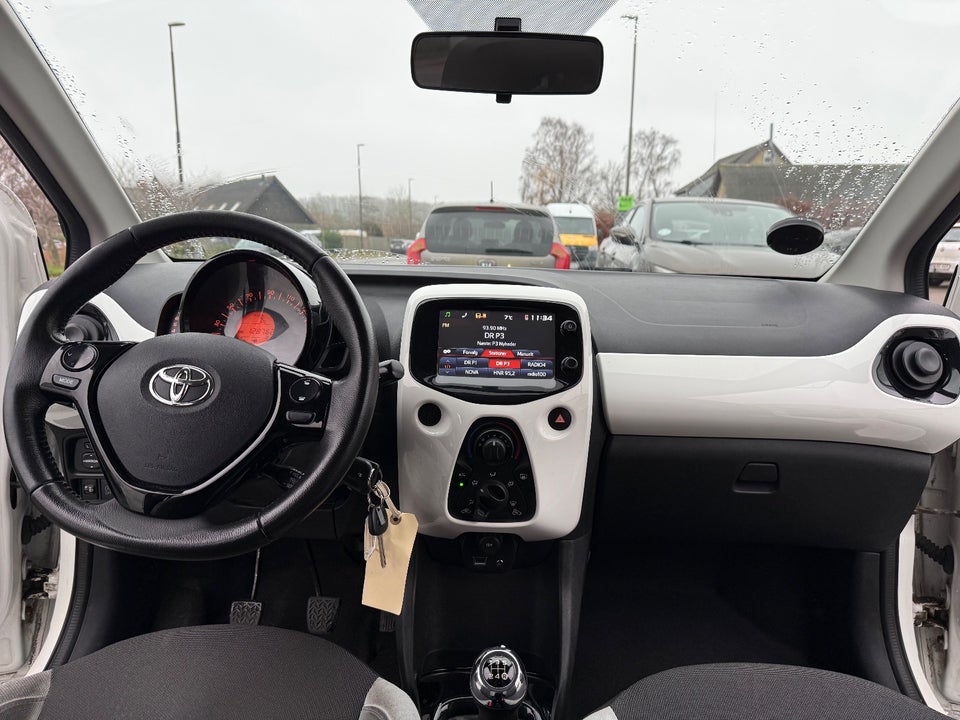 Toyota Aygo 1,0 VVT-i x-sky 5d