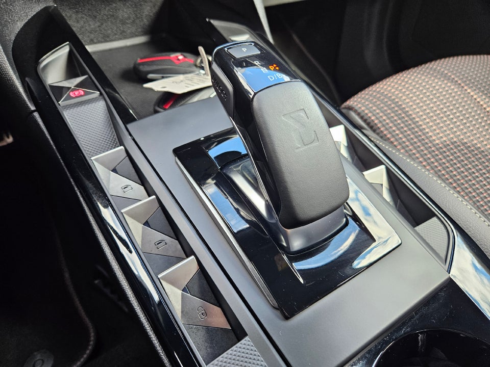 DS DS 3 CrossBack 50 E-Tense Performance Line Pack 5d