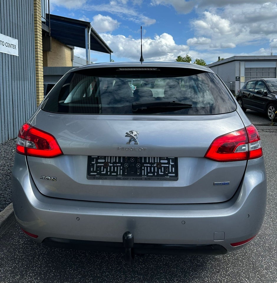 Peugeot 308 1,6 BlueHDi 120 Style SW 5d