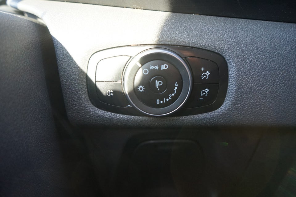 Ford Transit Custom 320 L2 2,0 TDCi 130 Trend aut.