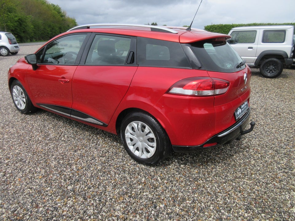 Renault Clio IV 0,9 TCe 90 Expression Sport Tourer 5d
