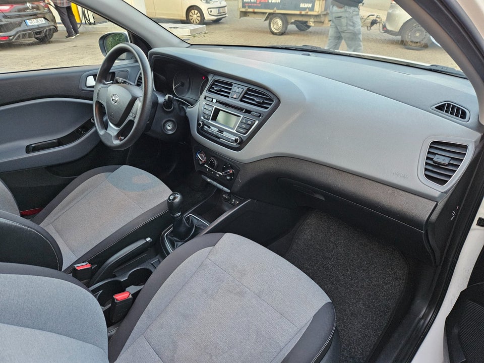 Hyundai i20 1,25 Active+ 5d