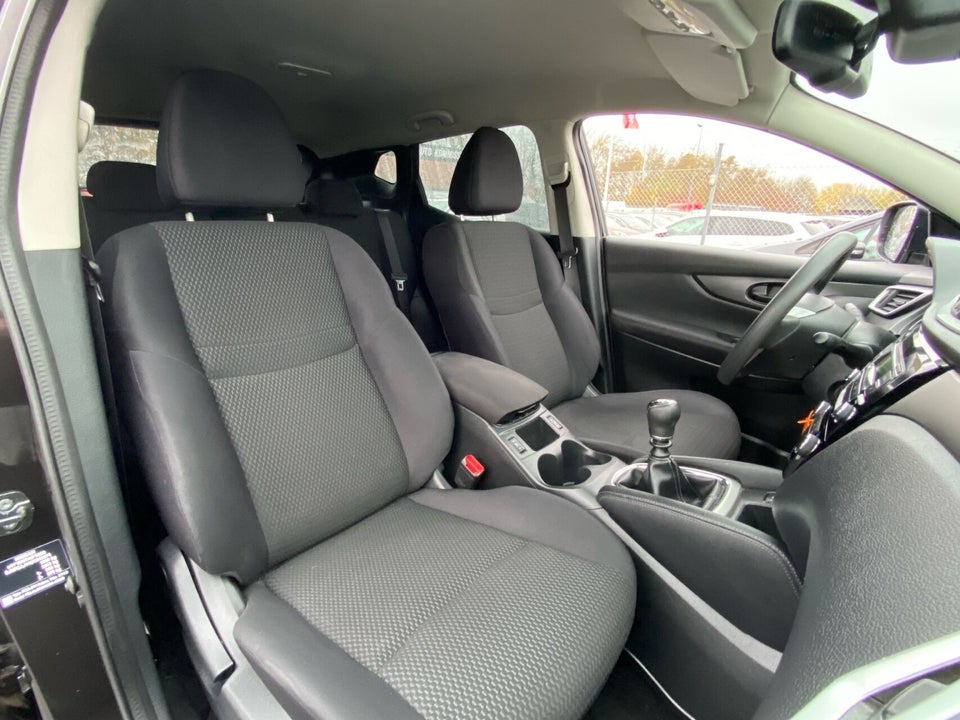 Nissan Qashqai 1,2 Dig-T 115 Visia 5d